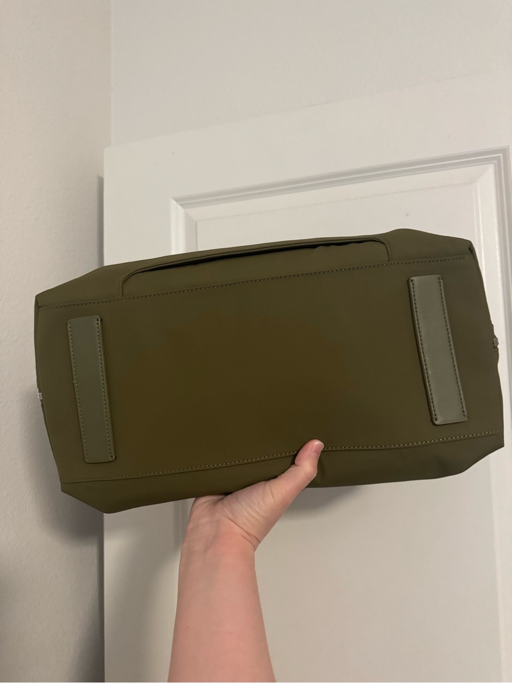 Away Olive Green Men’s Toiletry Bag - Picture 6 of 12